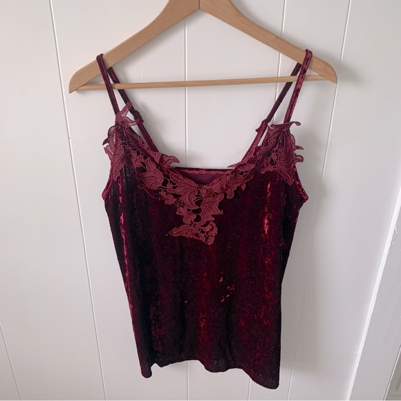 Velvet lace tank top - Picture 1 of 4
